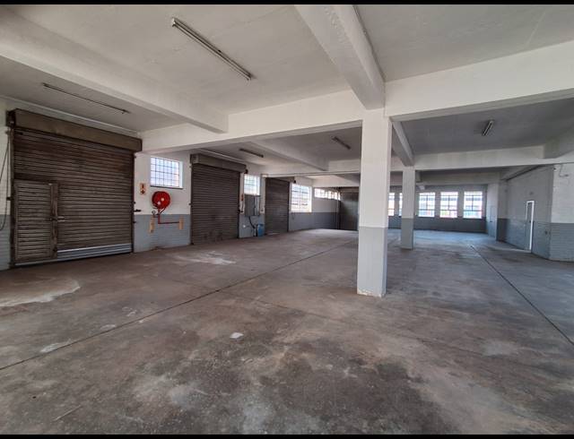 900M² WAREHOUSE TO LET IN BENROSE